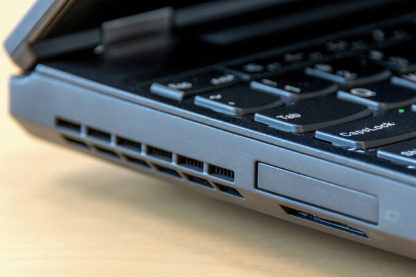 Lenovo Thinkpad P50 i7 - Bilde 3