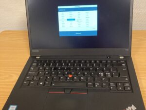 Lenovo Thinkpad T490 i5-8265U 8/256 Linux Mint
