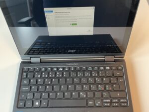 Acer Travelmate spin med Linux Mint