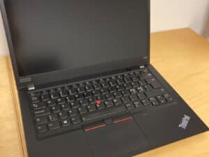 Lenovo Thinkpad T490s I5-8265U 8/256GB Linux Mint